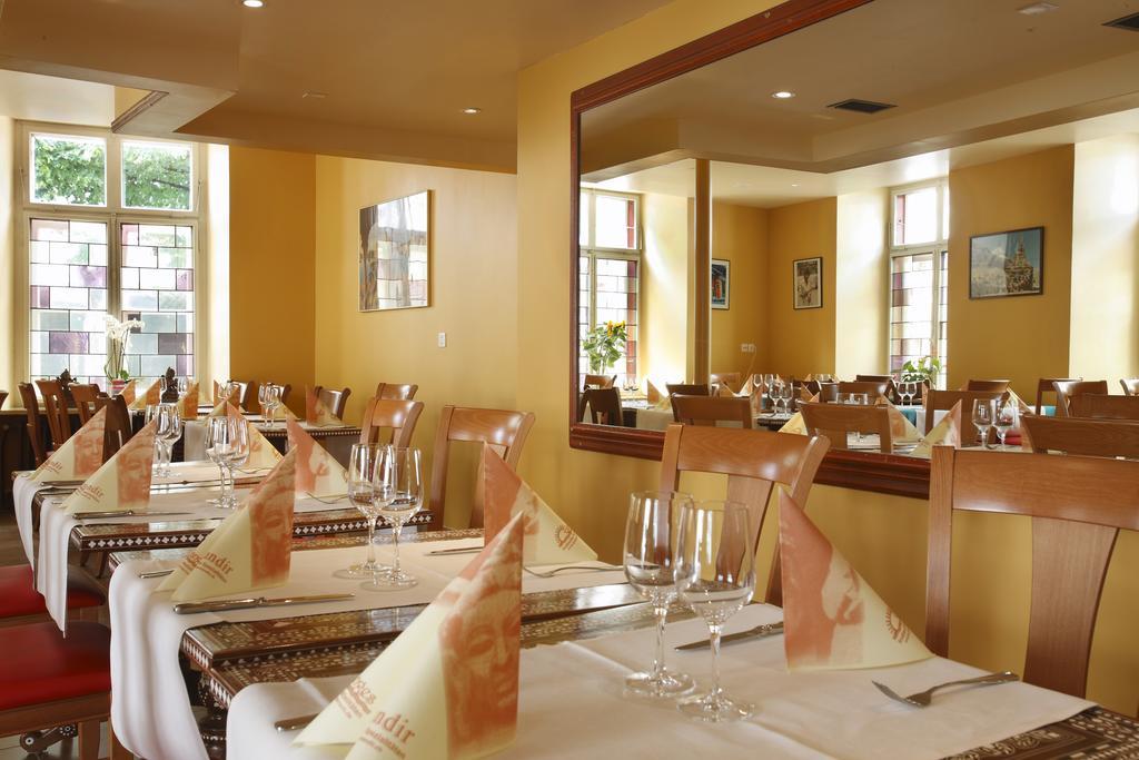 Spalenbrunnen Hotel&Restaurant Basel City Center Exterior foto